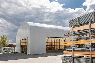 Prefabricated halls in the desert and snow