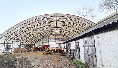 Sedlák Otakar Landwirtschaftliche Halle, Borová